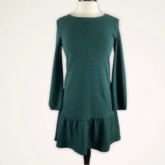green emerald velvet dress Zapaka Women Dark Green Prom Dress with Appliques Mermaid Lace-Up Back Party Dress, Dark Green / US20W main image 0